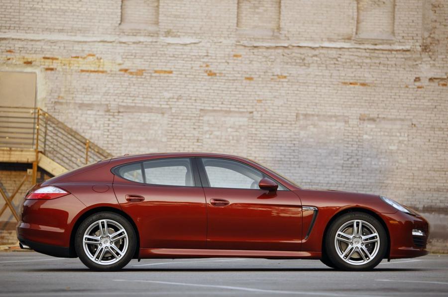  Porsche Panamera V6 2011 года  (фото 7 из 36)